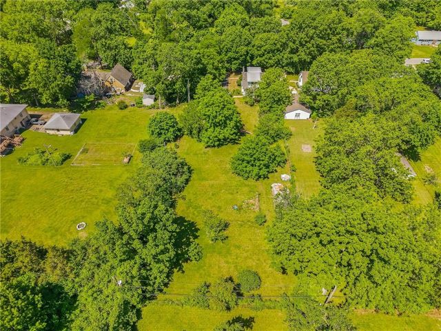 11131 SUNNYSLOPE Drive, Kansas City, MO 64134