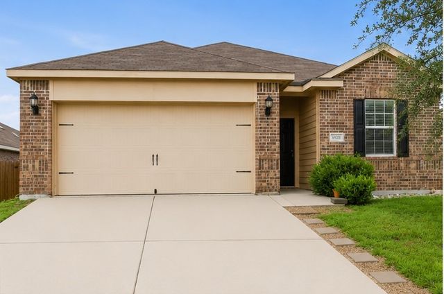 6205 White Jade Drive, Fort Worth, TX 76179