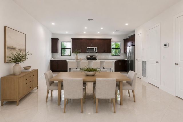 7115 Edison Place, Palm Beach Gardens, FL 33418