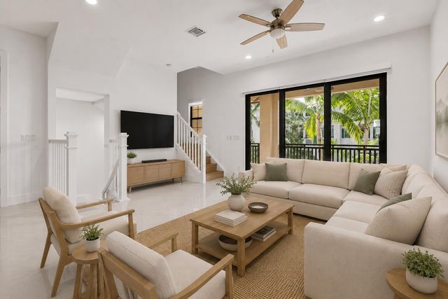 7115 Edison Place, Palm Beach Gardens, FL 33418