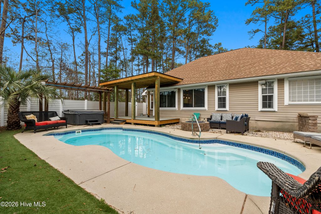 12 Court 1 Northwest Drive, Calabash, NC 28467