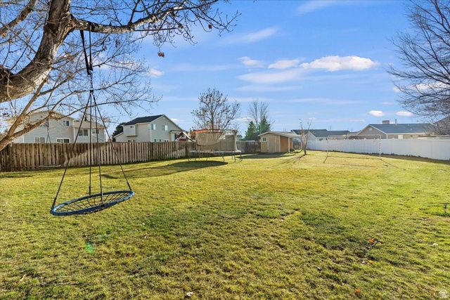 2377 W 2120 N, Clinton, UT 84015