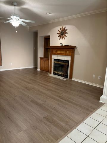 1208 Red Bird Lane, Granbury, TX 76048