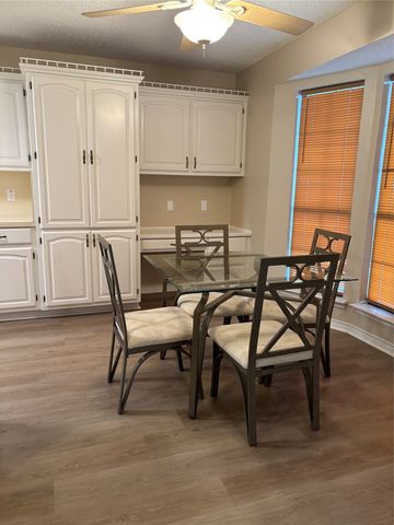 1208 Red Bird Lane, Granbury, TX 76048