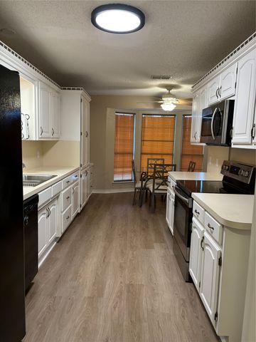 1208 Red Bird Lane, Granbury, TX 76048