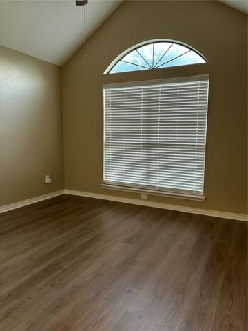 1208 Red Bird Lane, Granbury, TX 76048