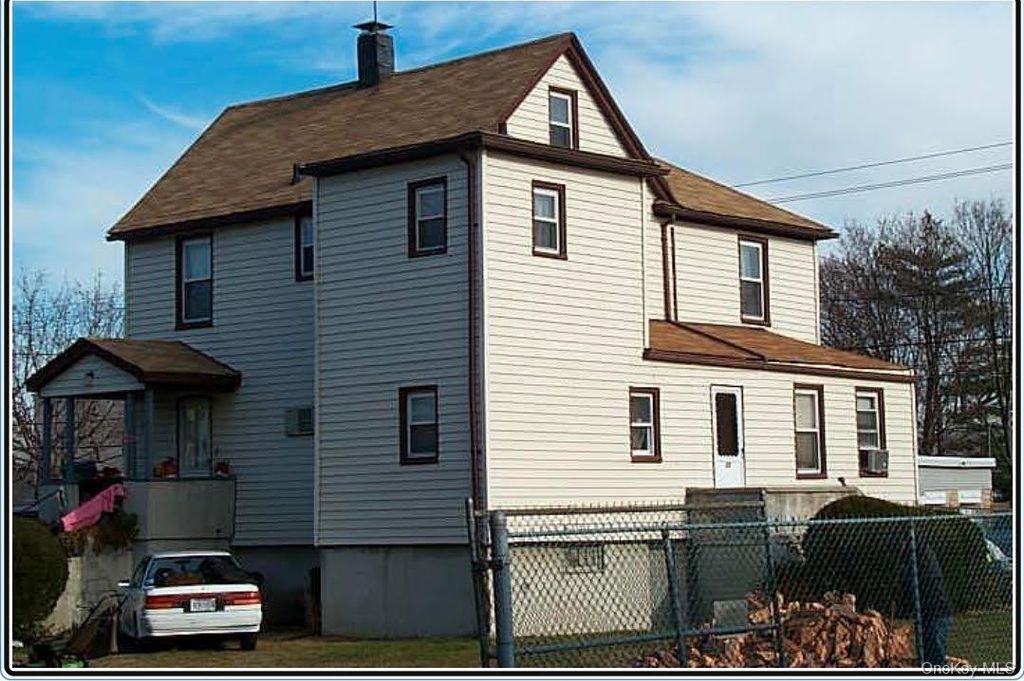 111 wahl Avenue, Inwood, NY 11096 — exterior