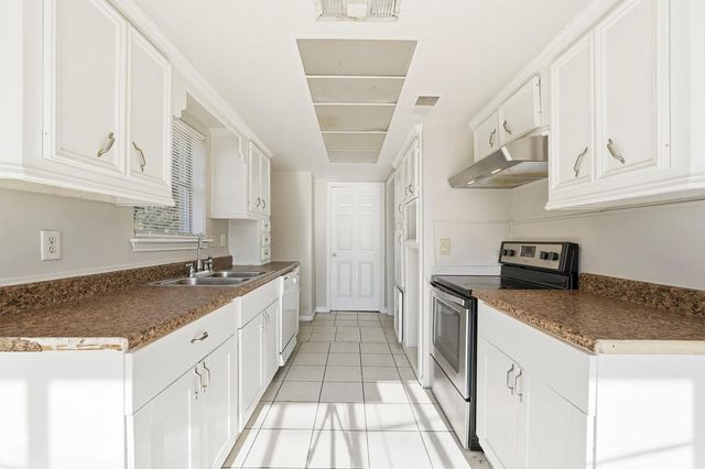 11202 Sagehill Drive, Houston, TX 77089