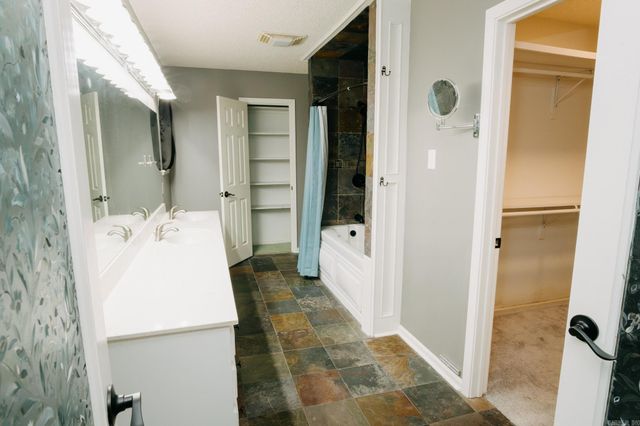 2023 Longhills Road, Benton, AR 72019