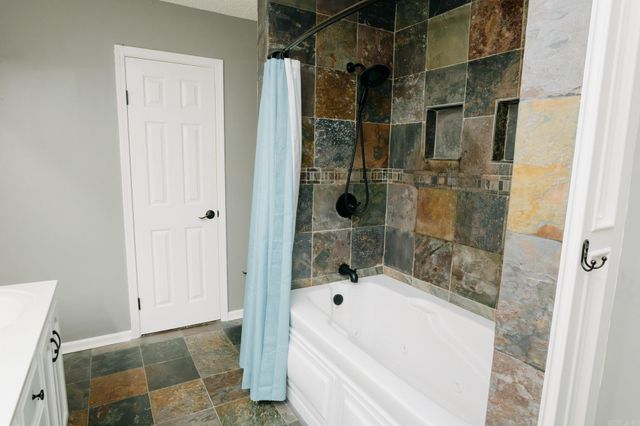 2023 Longhills Road, Benton, AR 72019