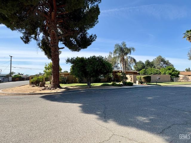 5025 Fillmore Avenue, Bakersfield, CA 93306