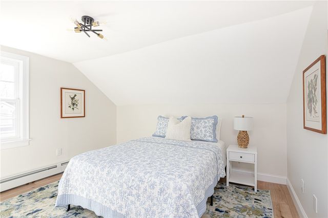 4 Gladding Court, Newport, RI 02840