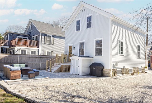 4 Gladding Court, Newport, RI 02840