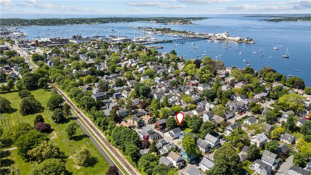 4 Gladding Court, Newport, RI 02840