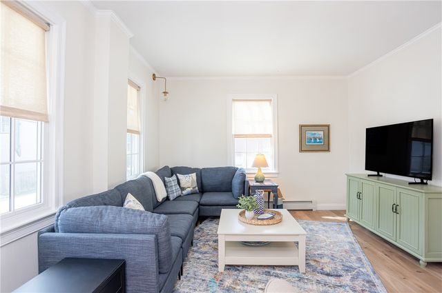 4 Gladding Court, Newport, RI 02840