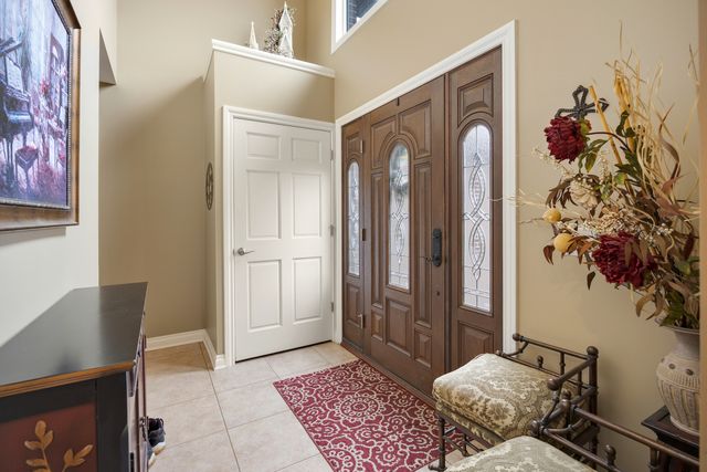 23w531 W Walnut Street, Roselle, IL 60172