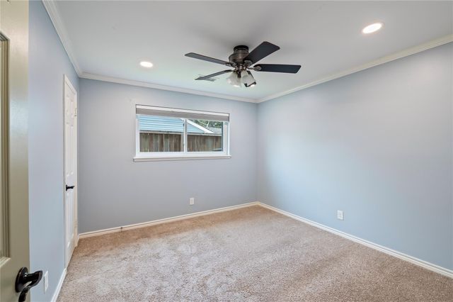 4034 Shady Springs Drive, Seabrook, TX 77586