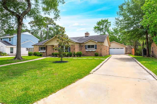 4034 Shady Springs Drive, Seabrook, TX 77586