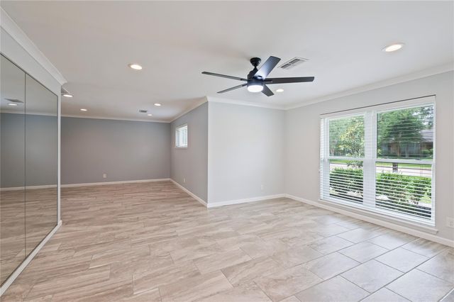 4034 Shady Springs Drive, Seabrook, TX 77586