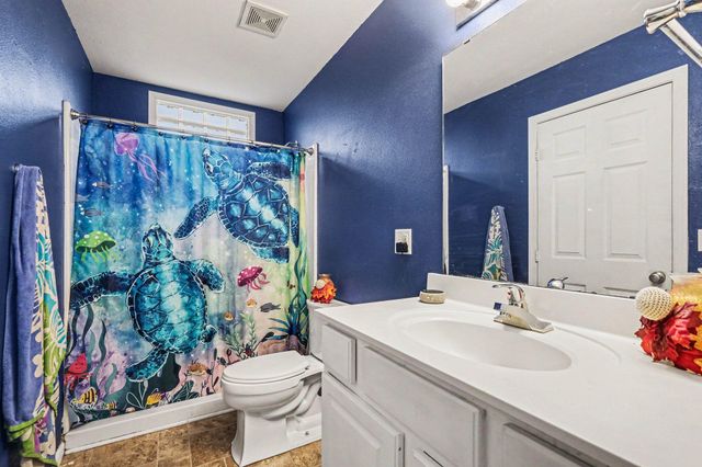 14627 Ivorystone Drive NE, Cedar Springs, MI 49319