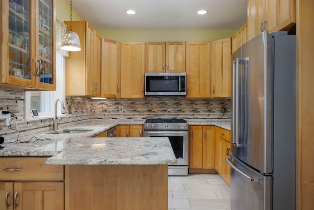 34 Shorewood Estates Road, Unity, NH 03773