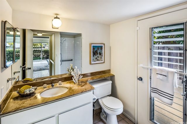 6889 Niumalu Loop, Honolulu, HI 96825