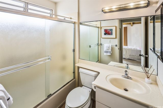 6889 Niumalu Loop, Honolulu, HI 96825