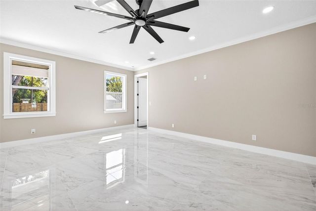 284 ROOSEVELT AVENUE, Masaryktown, FL 34604