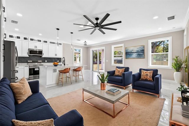 284 ROOSEVELT AVENUE, Masaryktown, FL 34604