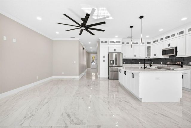 284 ROOSEVELT AVENUE, Masaryktown, FL 34604