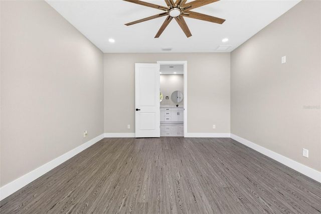 284 ROOSEVELT AVENUE, Masaryktown, FL 34604