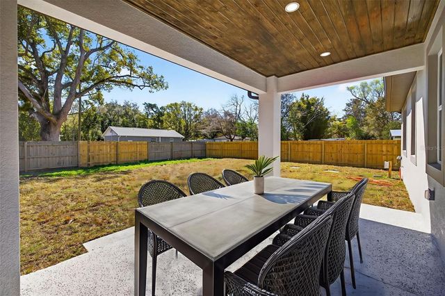 284 ROOSEVELT AVENUE, Masaryktown, FL 34604