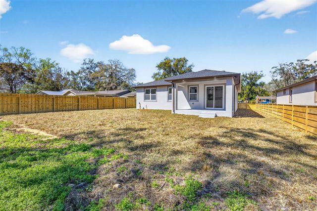 284 ROOSEVELT AVENUE, Masaryktown, FL 34604