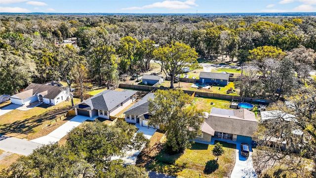 284 ROOSEVELT AVENUE, Masaryktown, FL 34604