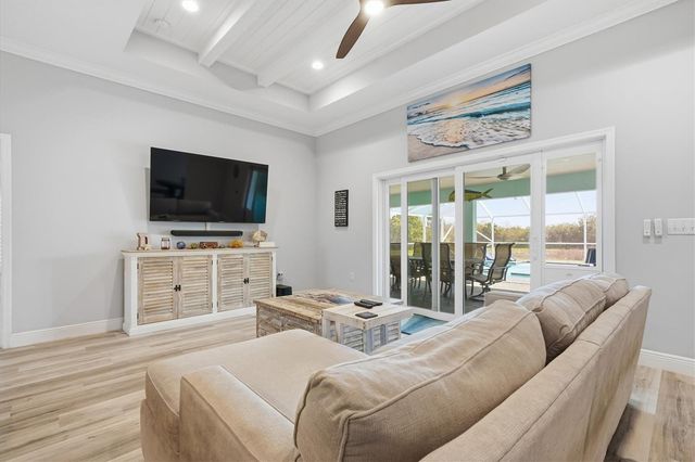 6165 1ST STREET SW, Vero Beach, FL 32968