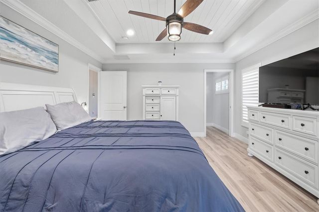 6165 1ST STREET SW, Vero Beach, FL 32968