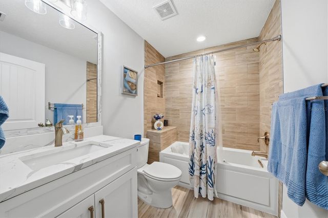 6165 1ST STREET SW, Vero Beach, FL 32968