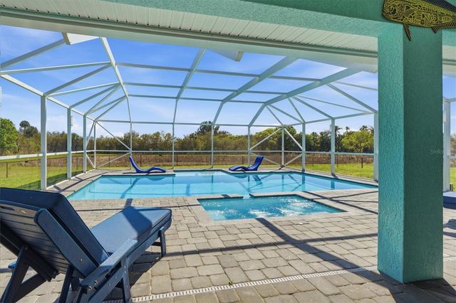 6165 1ST STREET SW, Vero Beach, FL 32968