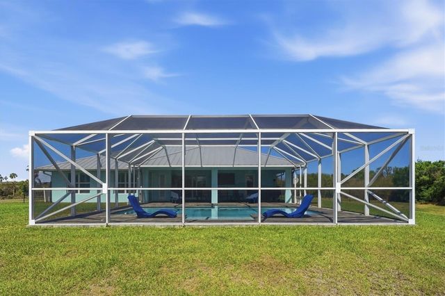 6165 1ST STREET SW, Vero Beach, FL 32968