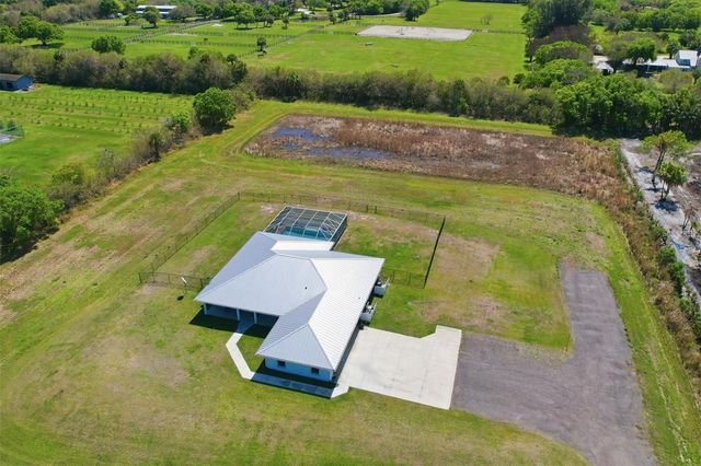 6165 1ST STREET SW, Vero Beach, FL 32968