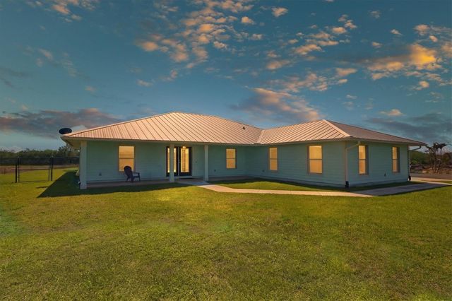 6165 1ST STREET SW, Vero Beach, FL 32968