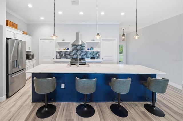 6165 1ST STREET SW, Vero Beach, FL 32968