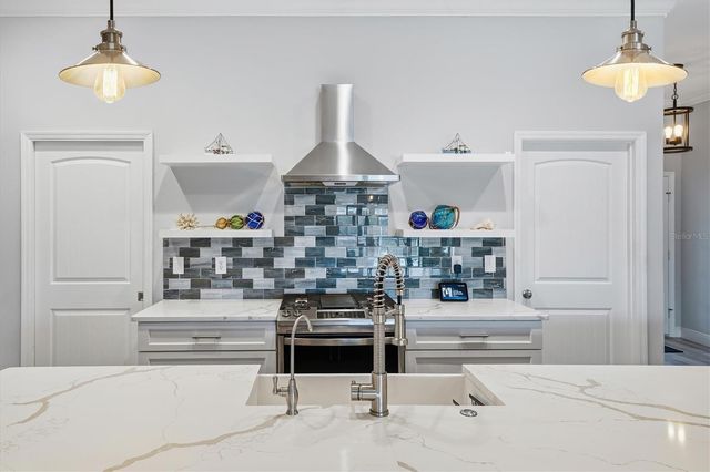 6165 1ST STREET SW, Vero Beach, FL 32968