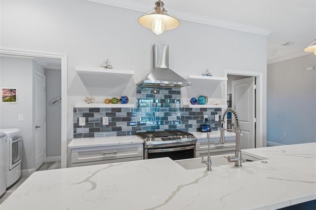 6165 1ST STREET SW, Vero Beach, FL 32968