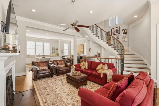 2705 Cohn Trail, Houston, TX 77007