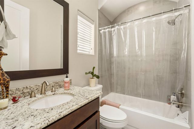 2705 Cohn Trail, Houston, TX 77007