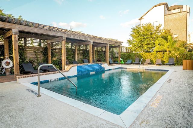 2705 Cohn Trail, Houston, TX 77007