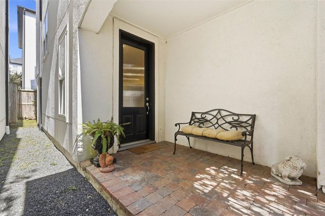 2705 Cohn Trail, Houston, TX 77007