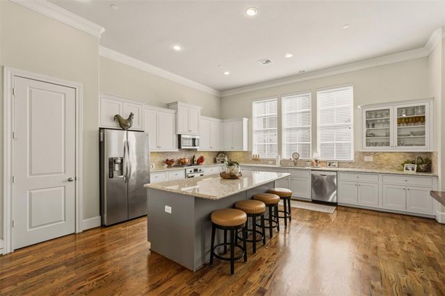 2705 Cohn Trail, Houston, TX 77007