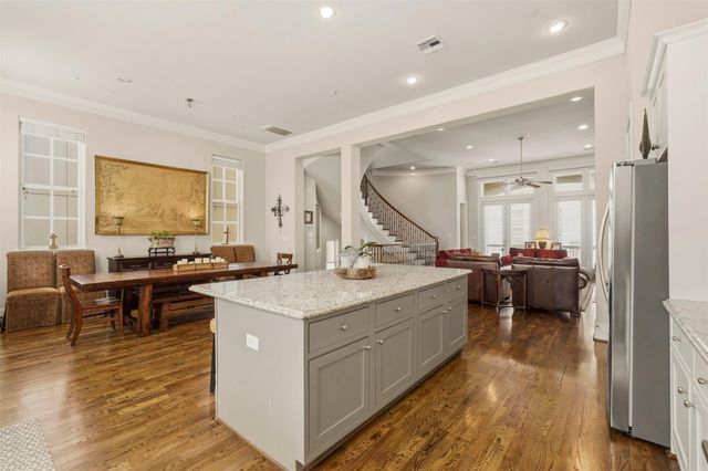 2705 Cohn Trail, Houston, TX 77007